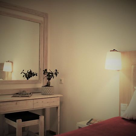 Aparthotel Sappho Plomari Esterno foto