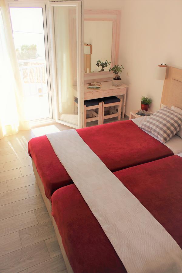 Aparthotel Sappho Plomari Esterno foto